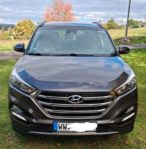 Hyundai TUCSON 152.000 km 14.100 &euro; Breitenau 56237