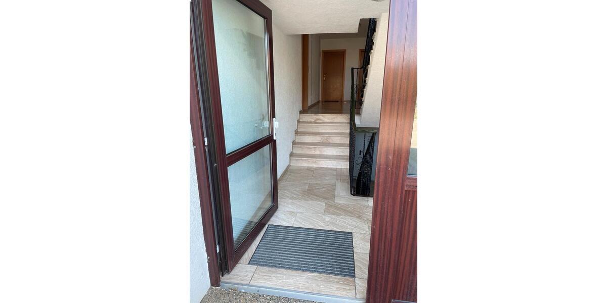 Erdgeschoßwohnung Gundelsheim - 4 Zimmer, 72 m&sup2;, 255.000&euro; | Angebot:27003099
