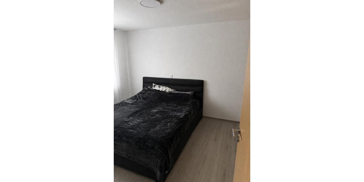 Etagenwohnung Eppingen - 2 Zimmer, 60 m&sup2;, 900&euro; | Angebot:26677337