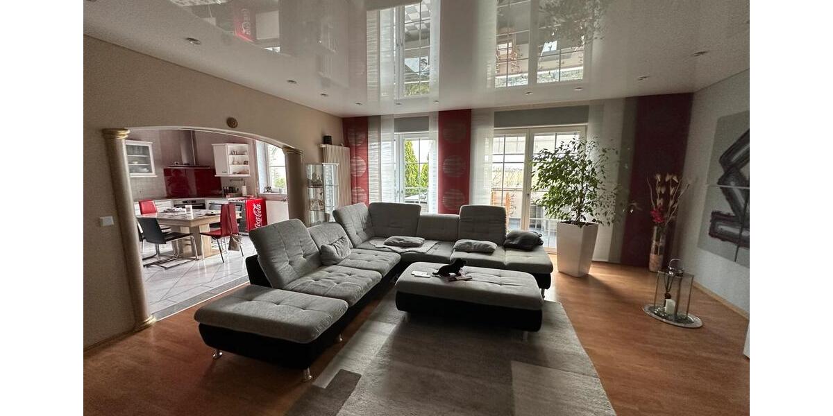 Mehrfamilienhaus, Wohnhaus Kitzingen - 7 Zimmer, 372 m&sup2;, 719.000&euro; | Angebot:21913333