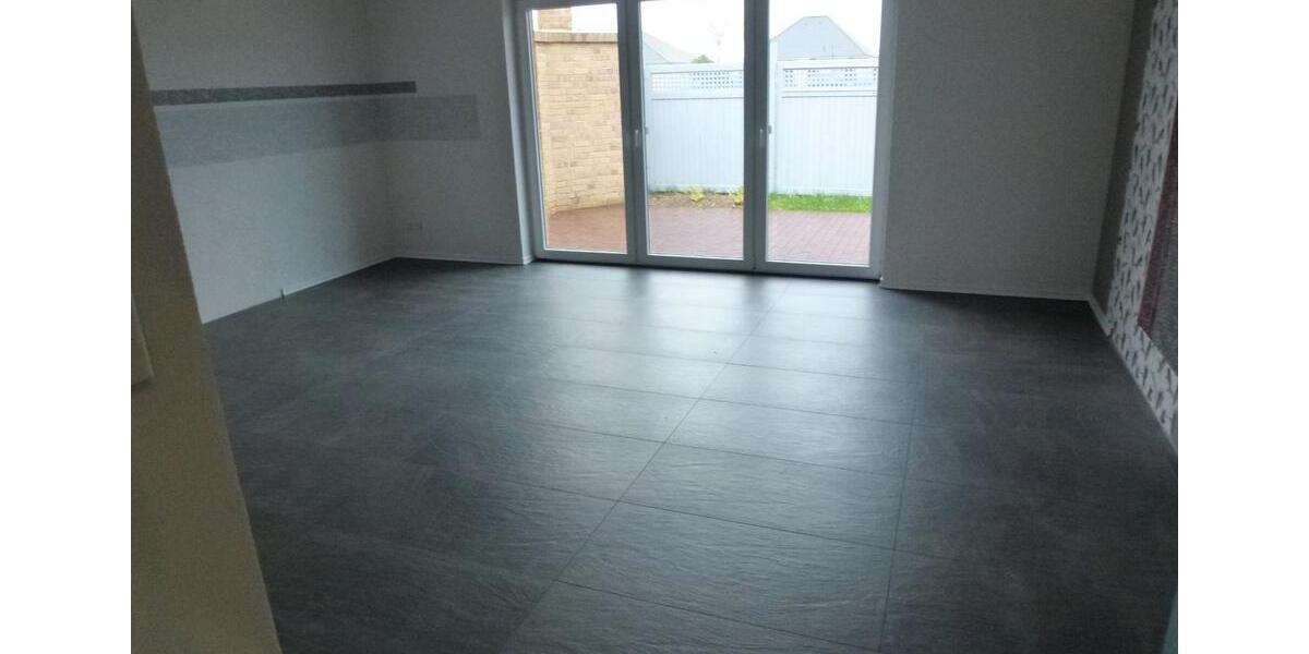 Doppelhaushälfte Hankensbüttel - 5 Zimmer, 170 m&sup2;, 1.000&euro; | Angebot:26542675