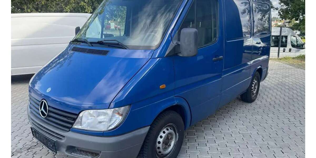 Mercedes-Benz Sprinter 160.000 km 6.800 &euro; Usingen Gewerbegebiet 61250