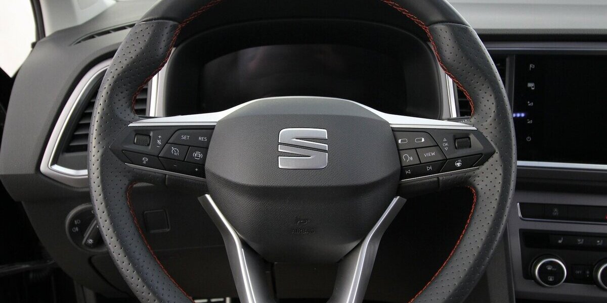 Seat Ateca 1.5 TSI FR NAVI+KAMERA+LED+ACC 63.701 km 23.900 &euro; Hagenow 19230