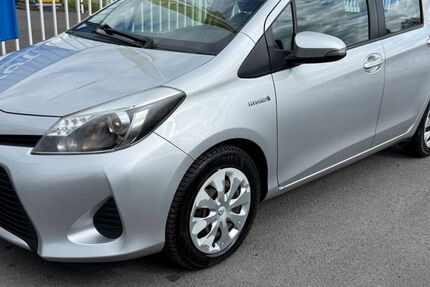 Toyota Yaris 113.000 km 7.900 &euro; Ahaus 48683