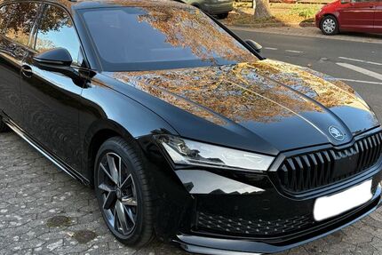 Skoda Superb 6.500 km 38.900 € Laatzen 30880