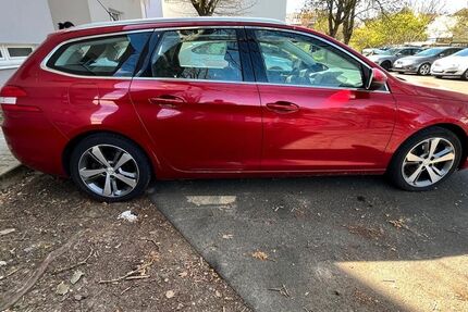 Peugeot 308 186.000 km 5.200 &euro; Friedberg 61169
