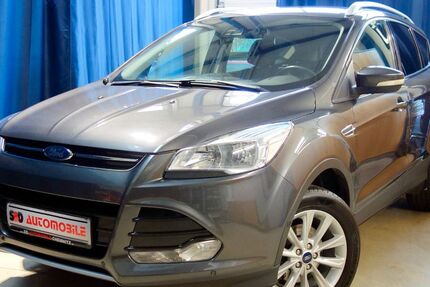Ford Kuga 125.000 km 8.299 € Chemnitz 09120