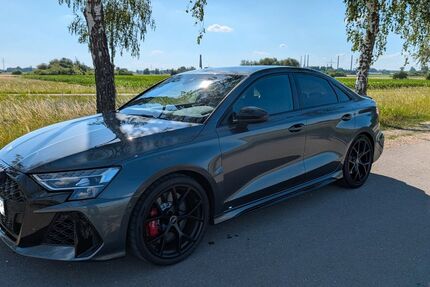 Audi RS3 12.000 km 61.200 &euro; Vohburg an der Donau 85088