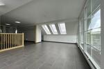 Wohnen in einer Villa (3 ZKB) mit eigener Garage !