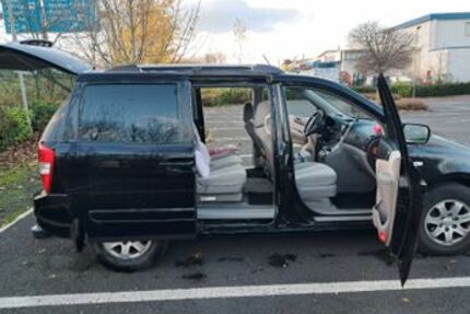 Kia Carnival 279.000 km 2.799 &euro; Frankfurt 60439