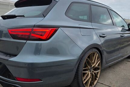 Seat Leon 124.000 km 16.990 &euro; Salach 73084