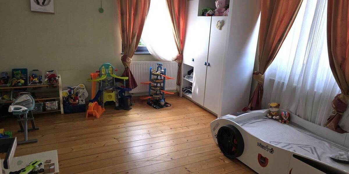 Einfamilienhaus Eschwege - 5 Zimmer, 200 m&sup2;, 770.000&euro; | Angebot:25735921