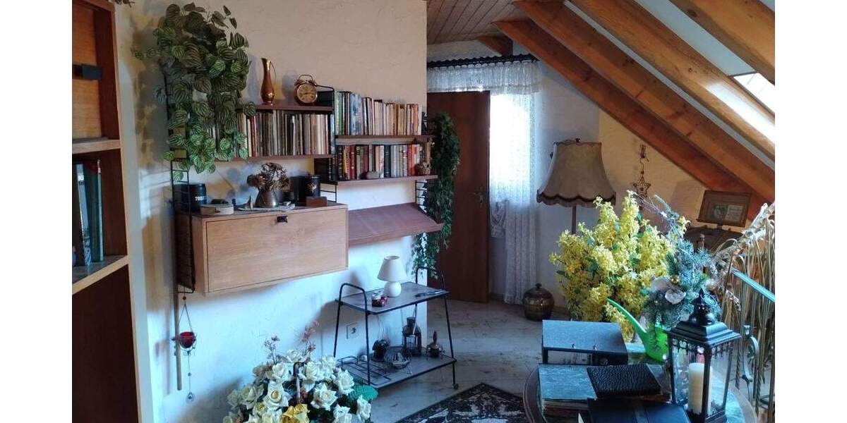 Einfamilienhaus Cadolzburg - 7 Zimmer, 163 m&sup2;, 599.000&euro; | Angebot:25316181