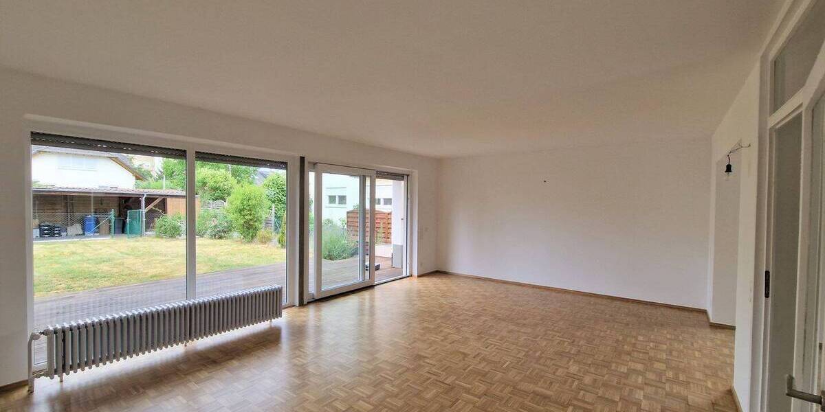 Doppelhaushälfte Oberursel Stierstadt - 6 Zimmer, 230 m&sup2;, 3.200&euro; | Angebot:26657883