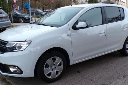 Dacia Sandero 35.600 km 8.800 &euro; Krailling bei München 82152