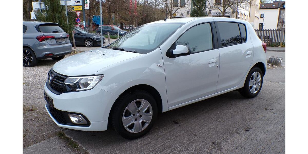 Dacia Sandero 35.600 km 8.800 &euro; Krailling bei München 82152