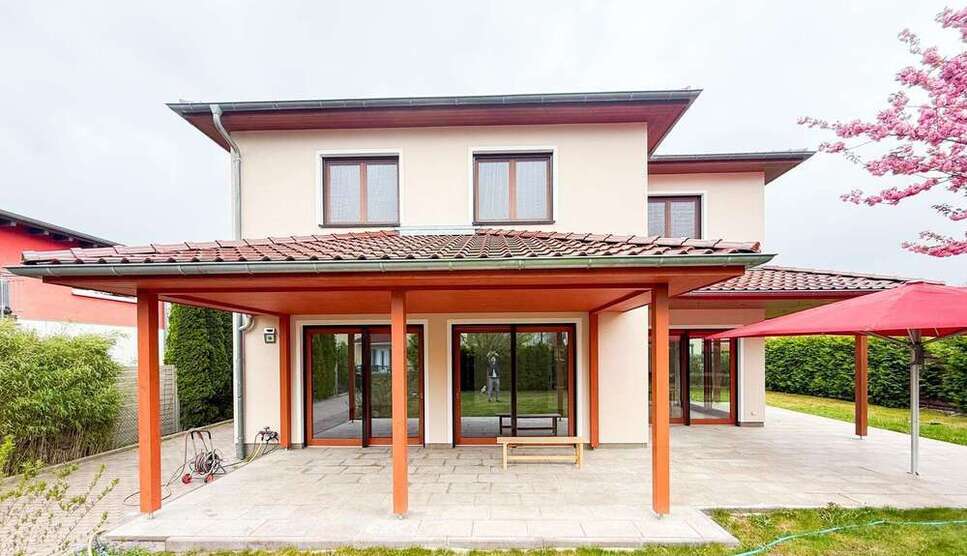Haus zum Kaufen in Berlin-Kladow 1.279.000 € 197 m²