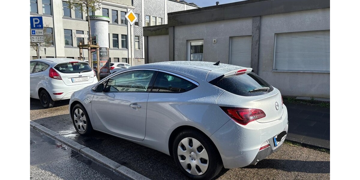 Opel Astra GTC J 245.000 km 4.000 &euro; Wuppertal 42275
