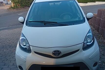 Toyota Aygo (X) 70.000 km 5.499 &euro; Mömbris 63776
