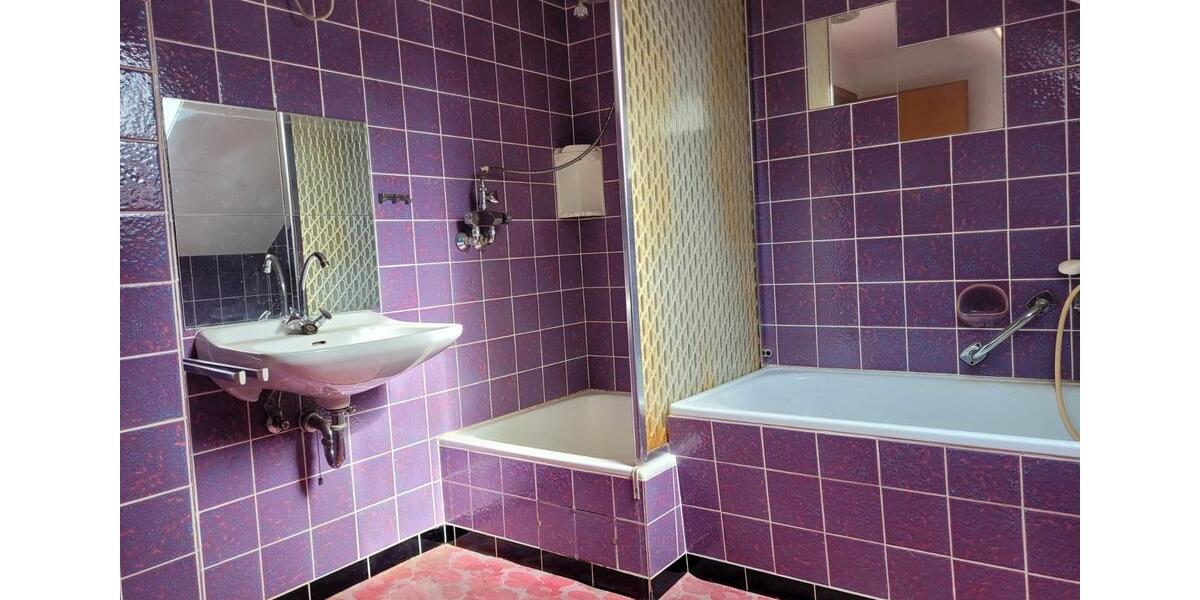 Einfamilienhaus Oberleichtersbach - 8 Zimmer, 211 m&sup2;, 189.000&euro; | Angebot:26433635