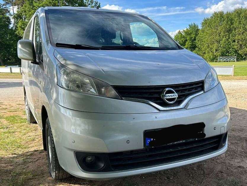 NV200