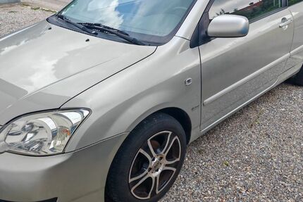 Toyota Corolla 190.000 km 1.999 € Weßling 82234