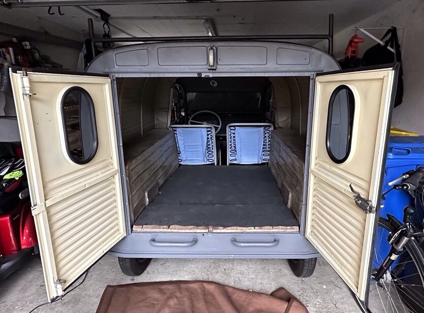 Citroen 2 CV 75.000 km 14.444 € Korschenbroich 41352