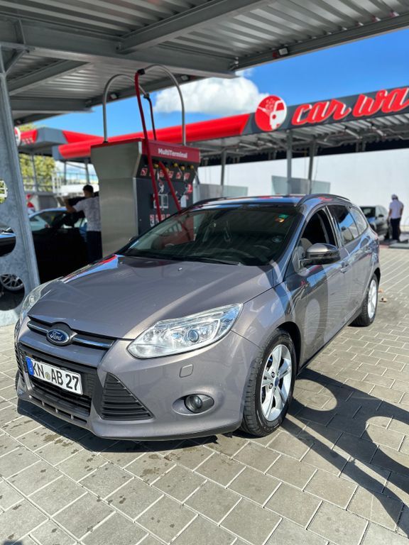Ford Focus 251.500 km 4.500 € Singen 78224