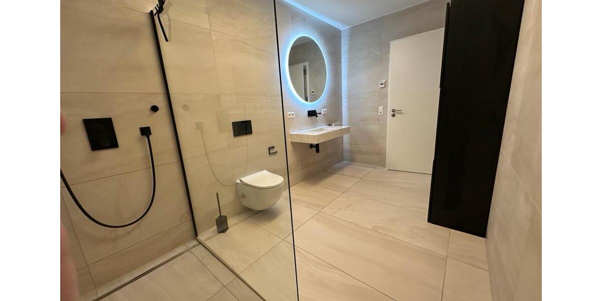 Etagenwohnung Vöhringen - 2.5 Zimmer, 83 m&sup2;, 1.323&euro; | Angebot:26291898