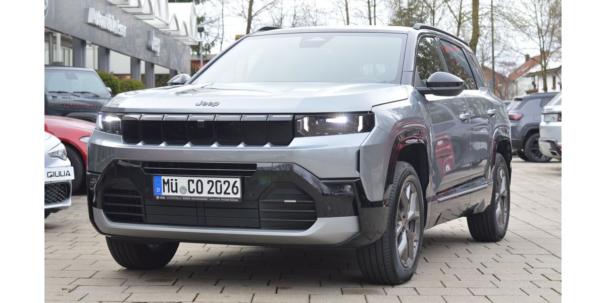 Jeep Compass 3.000 km 43.490 &euro; Waldkraiburg 84478