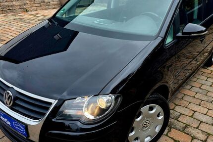 VW Touran 304.564 km 3.499 &euro; KASSEL 34125