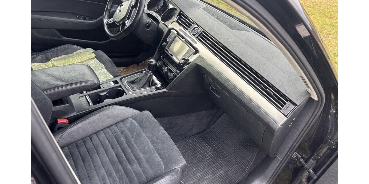 VW Passat Variant 220.000 km 10.000 &euro; Hirschberg 07927