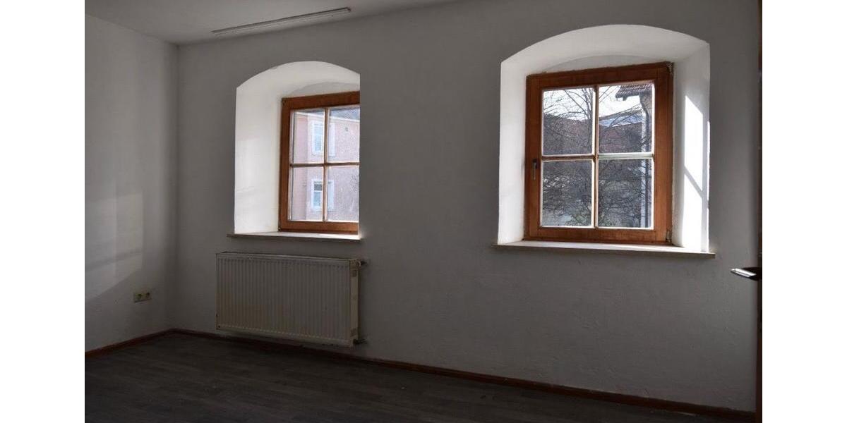 Mehrfamilienhaus mit 3 Wohneinheiten 15 zimmer