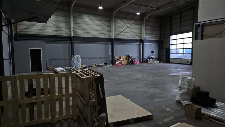 Werkstatt Lagerhalle in Wesel – Toplage neben Würth 350m2 zimmer