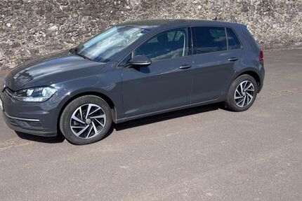 VW Golf 154.555 km 9.900 &euro; Freiensteinau 36399