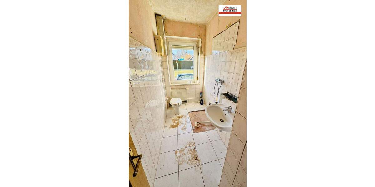 Etagenwohnung Teuchern Wildschütz - 3 Zimmer, 60 m&sup2;, 35.000&euro; | Angebot:25779008