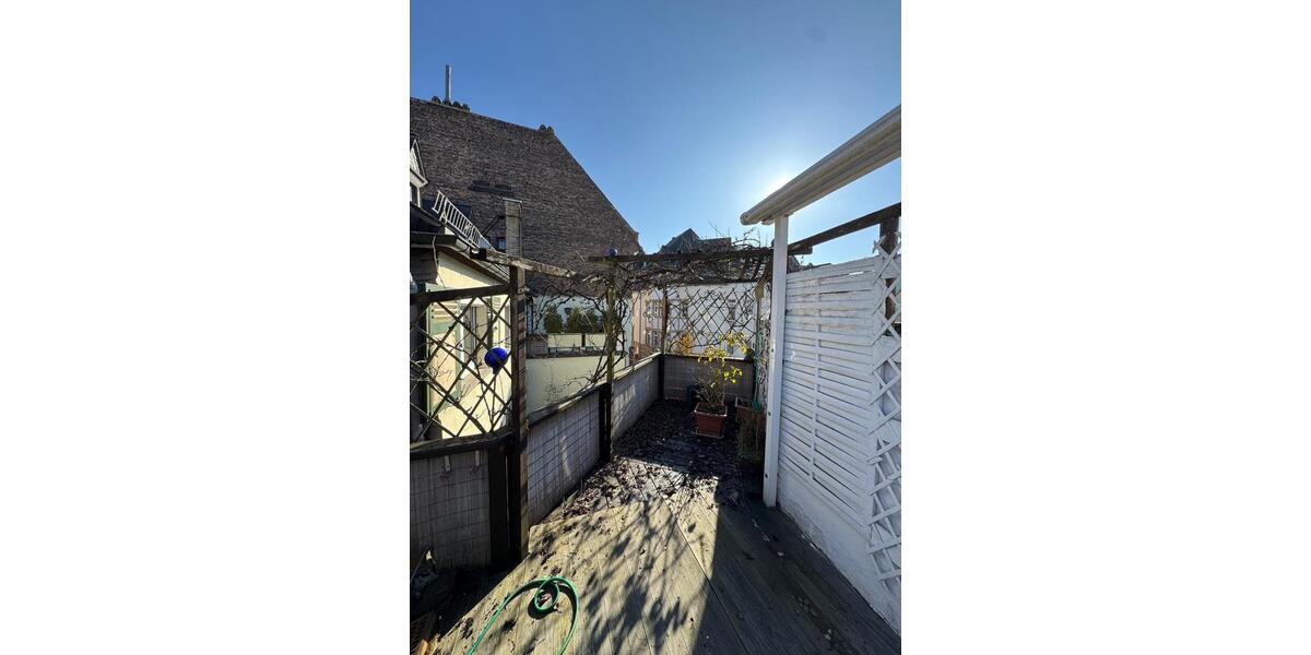 Terrassenwohnung Bad Nauheim - 4 Zimmer, 128 m&sup2;, 2.250&euro; | Angebot:25378033