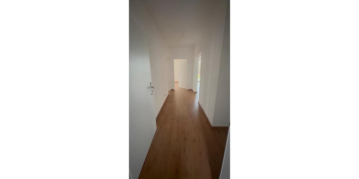 Terrassenwohnung Sinsheim - 4 Zimmer, 90 m&sup2;, 1.500&euro; | Angebot:26036677