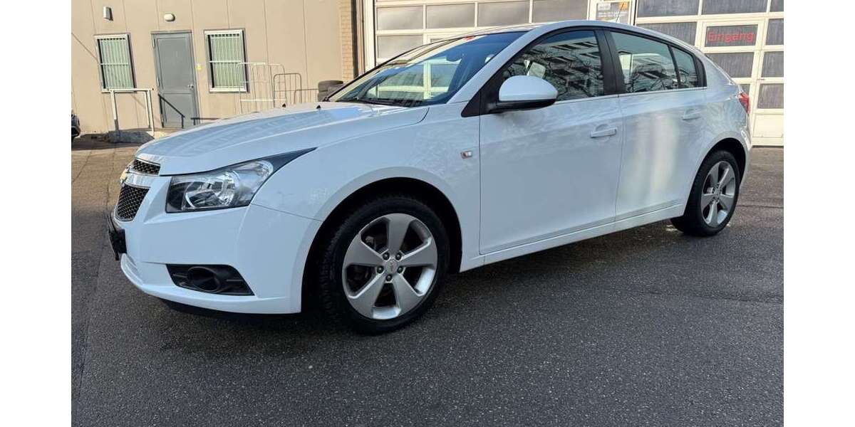 Chevrolet Cruze 69.111 km 6.999 &euro; München 80636