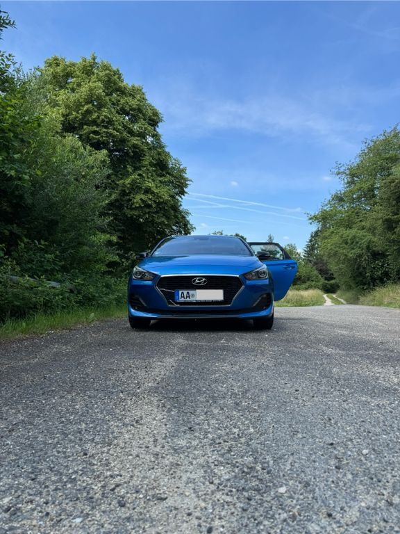 i30