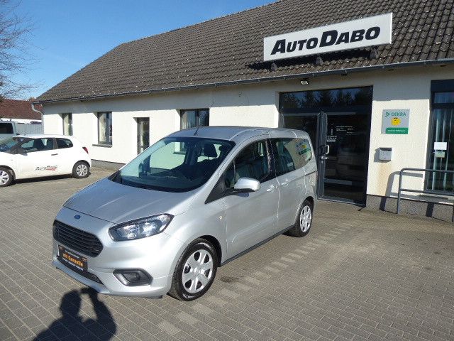 Ford Tourneo Courier 120.807 km 8.785 &euro; Jaenschwalde 03197