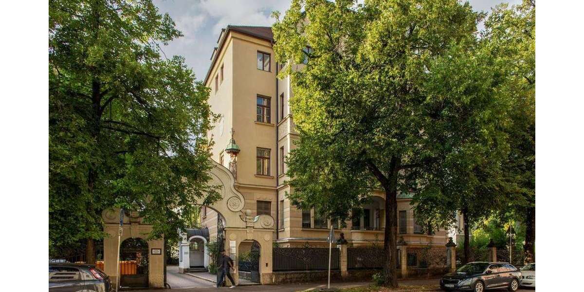 Etagenwohnung Augsburg - 9 Zimmer, 321 m&sup2;, 3.900&euro; | Angebot:26884650