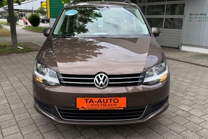 VW Sharan 117.223 km 11.999 &euro; Esslingen am Neckar 73733