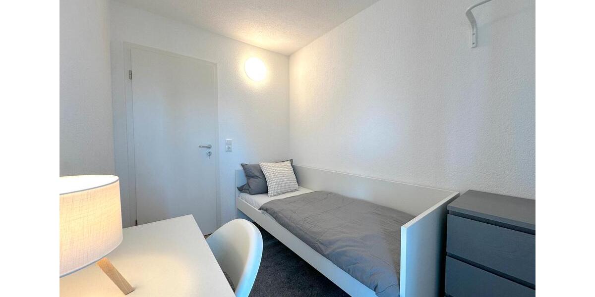 Etagenwohnung Schwalbach am Taunus - 5 Zimmer, 46 m&sup2;, 465&euro; | Angebot:22891504