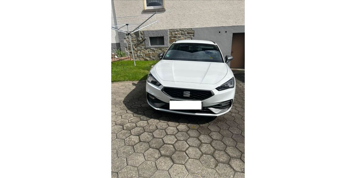 Seat Leon 99.500 km 15.000 &euro; Herborn 35745