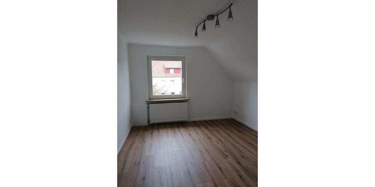 Dachgeschoßwohnung Sulingen - 3 Zimmer, 70 m&sup2;, 650&euro; | Angebot:25648584