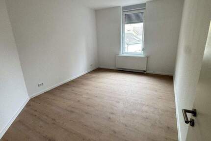 Kernsaniert & hochwertig - Moderne Wohnungen mit Balkon 2 zimmer