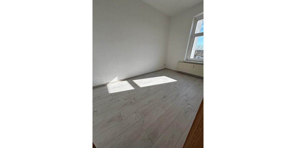 Etagenwohnung Demmin - 4 Zimmer, 82 m&sup2;, 492&euro; | Angebot:22210975