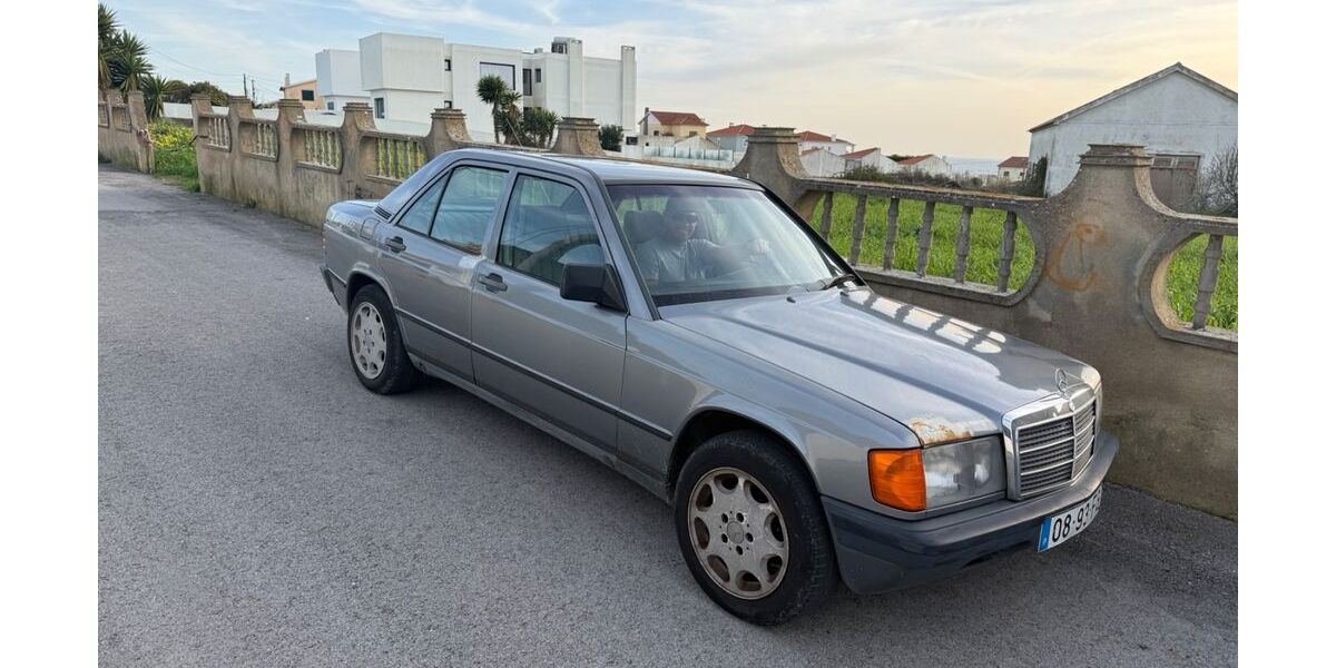 Mercedes-Benz 190 174.400 km 5.200 &euro; Nierstein 55283