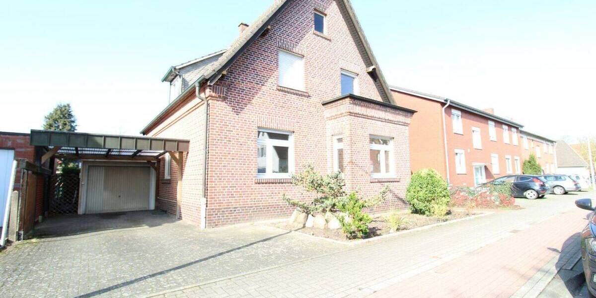 Einfamilienhaus Coesfeld - 8 Zimmer, 180 m&sup2;, 395.000&euro; | Angebot:25911381